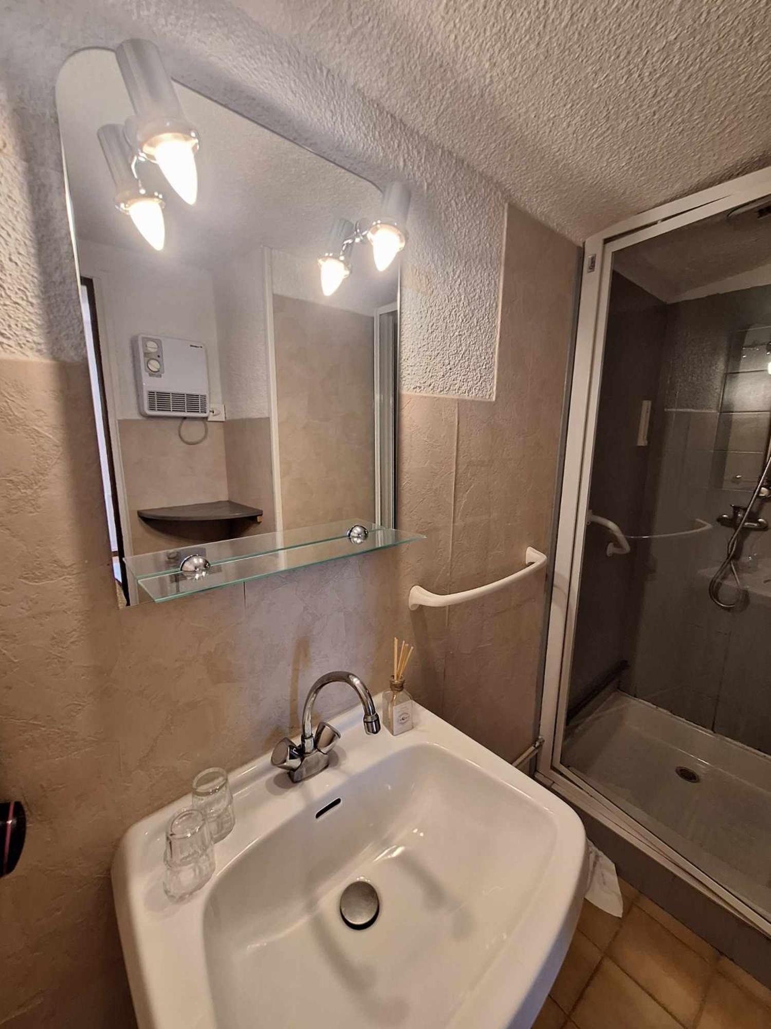 Hotel Le Connetable Saint-Bonnet-en-Champsaur Ngoại thất bức ảnh