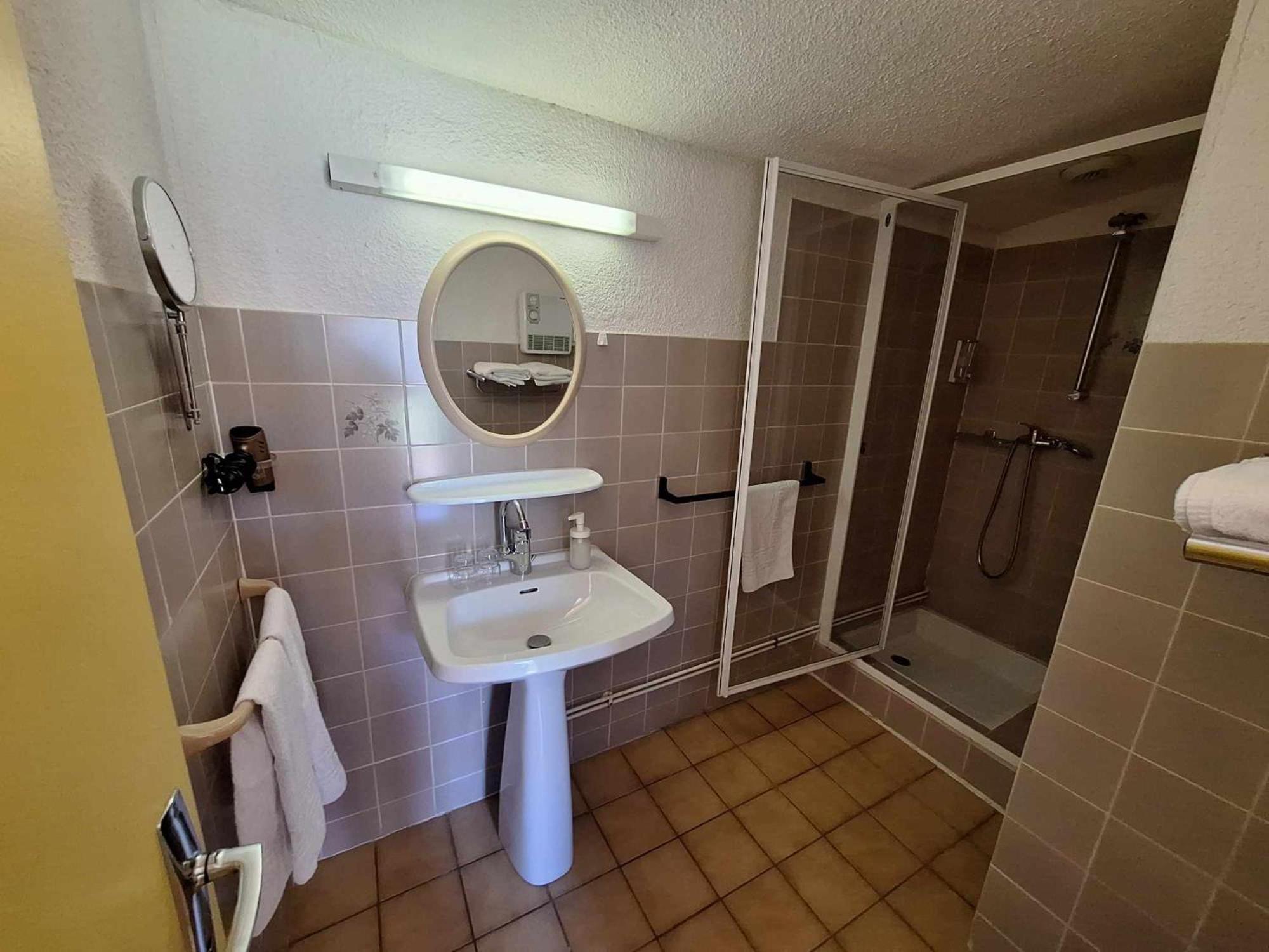 Hotel Le Connetable Saint-Bonnet-en-Champsaur Ngoại thất bức ảnh