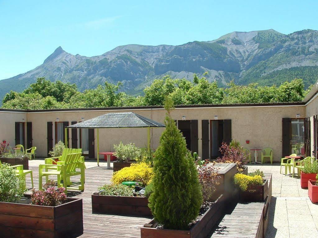 Hotel Le Connetable Saint-Bonnet-en-Champsaur Ngoại thất bức ảnh